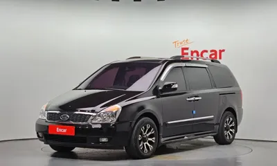 Kia Canival · 2011 год