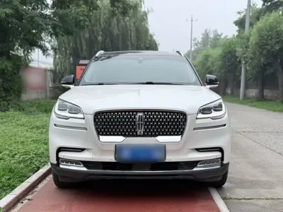 Lincoln Aviator 2020, 58000 км, за 221100 CNY