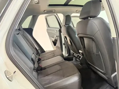 Audi Q3 2023, 10000 км, за 171000 CNY - фото 11