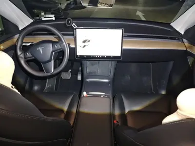 Tesla Model Y 2021, 37200 км, за 162800 CNY - фото 13