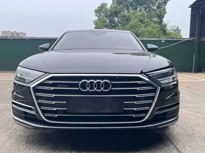 Audi A8 2021, 100000 км, за 295800 CNY