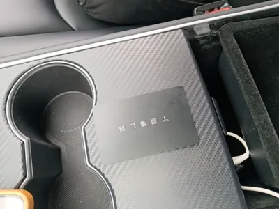Tesla Model 3 2019, 66300 км, за 113974.75 CNY - фото 12