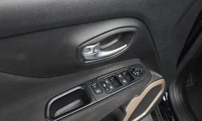 Jeep Renegade 2017, 89614 км, за 8900000 KRW - фото 14