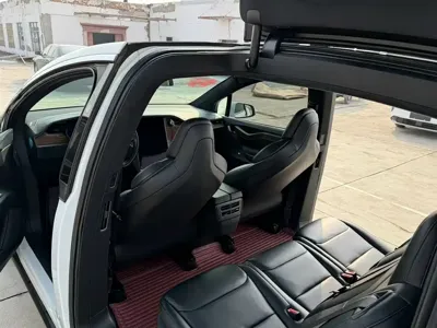 Tesla Model X 2019, 130000 км, за 188000 CNY - фото 5