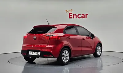 Kia Pride 2013, 58460 км, за 5450000 KRW