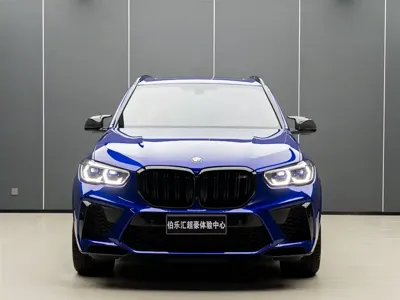BMW X5 M 2023, 35000 км, за 698000 CNY
