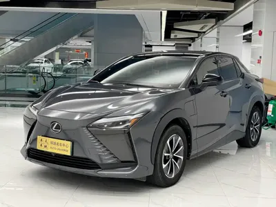 Lexus RZ · 2023 год