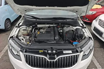 Skoda Octavia 2016, 96700 км, за 45709.55 CNY - фото 24