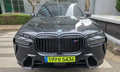 BMW X7 · 2025 год