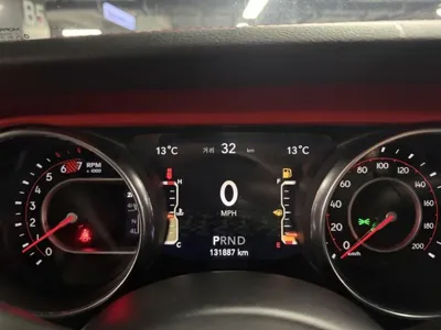 Jeep Wrangler 2018, 131873 км, за 29790000 KRW - фото 5