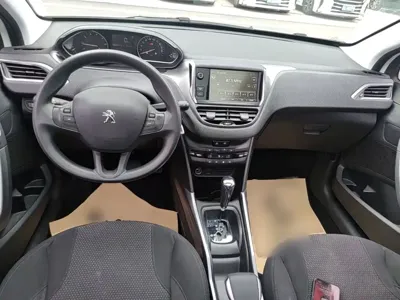 Peugeot 2008 2016, 68400 км, за 22900 CNY - фото 10