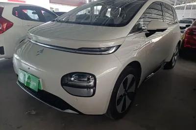Baojun Cloud · 2023 год