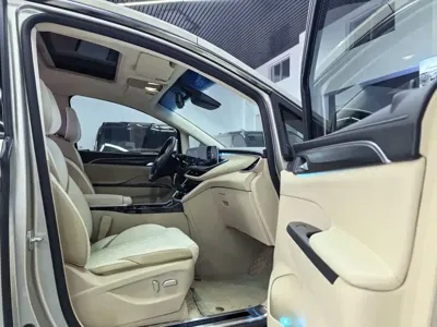 Buick GL8 2022, 65000 км, за 172800 CNY - фото 8