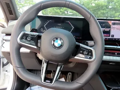 BMW 5-Series 2025, 20287 км, за 80500000 KRW - фото 8