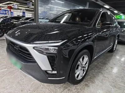 Nio ES8 · 2020 год