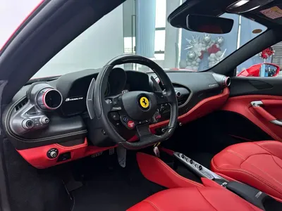Ferrari F8 2022, 4000 км, за 2788000 CNY - фото 17