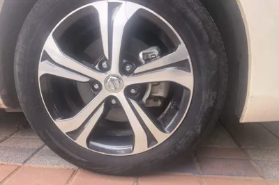 Nissan Tiida 2016, 67600 км, за 40937.37 CNY - фото 8