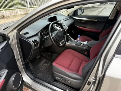 Lexus NX 2020, 127000 км, за 102800 CNY