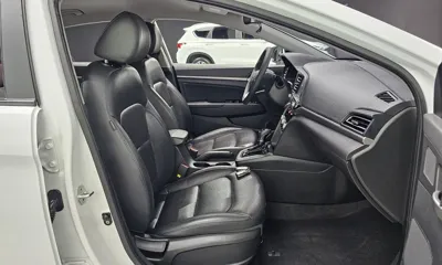 Hyundai Avante 2019, 85876 км, за 99990000 KRW - фото 12