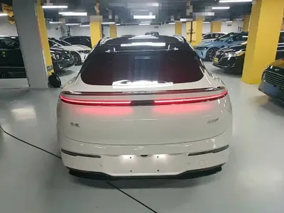 Zeekr 极氪007GT 2025, 15900 км, за 171300 CNY - фото 6
