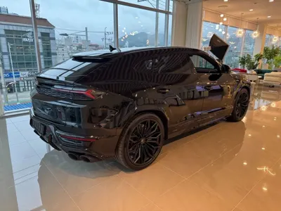 Lamborghini Urus 2026, 30 км, за 525000000 KRW - фото 2