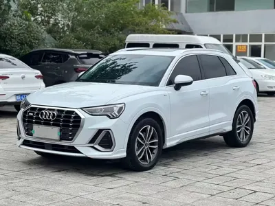 Audi Q3 · 2021 год
