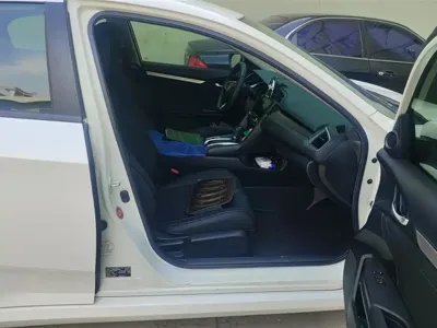 Honda Civic 2019, 87400 км, за 51700 CNY - фото 8