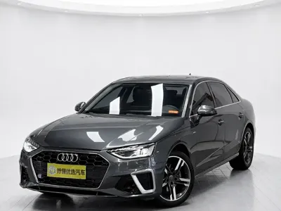 Audi A4L 2021, 57000 км, за 129000 CNY - фото 1