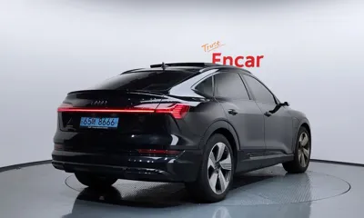 Audi e-tron 2021, 120259 км, за 50700000 KRW - фото 2