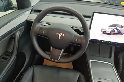 Tesla Model Y 2024, 57800 км, за 199133.12 CNY - фото 13