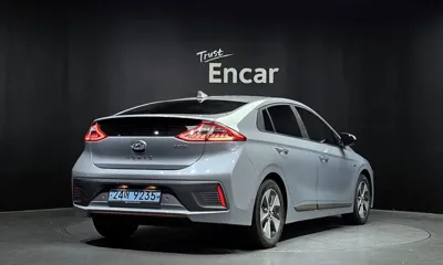 Hyundai Ioniq 2018, 109437 км, за 12800000 KRW