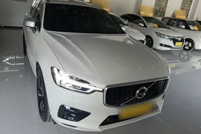 Volvo XC60 2018, 93500 км, за 131200.81 CNY