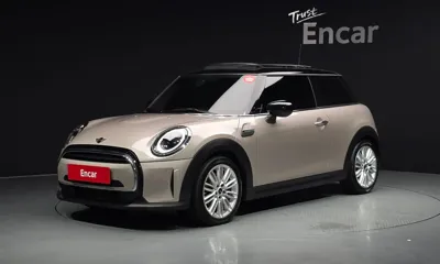 MINI Cooper · 2022 год