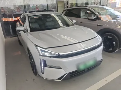 Geely Galaxy L6 2025, 14000 км, за 96256.27 CNY - фото 3