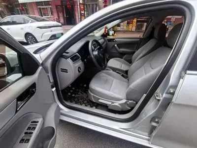 Volkswagen Bora 2011, 100000 км, за 16800 CNY - фото 8