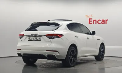 Maserati Levante 2018, 78455 км, за 29900000 KRW - фото 2