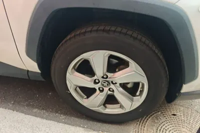 Toyota RAV4 2020, 30099 км, за 104166.97 CNY - фото 8