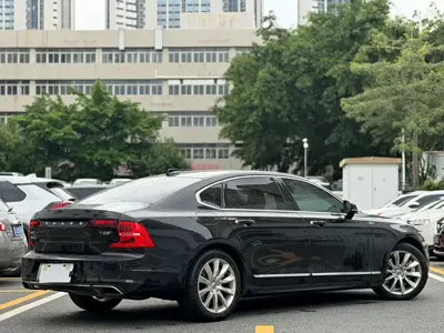 Volvo S90 PHEV 2020, 90000 км, за 109800 CNY - фото 12