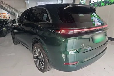 Li Auto L7 2024, 42800 км, за 236786.87 CNY
