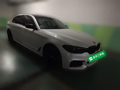 BMW 5 Series 2019, 27599 км, за 170860.16 CNY