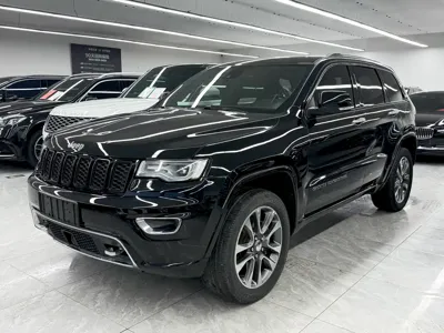 Jeep Grand Cherokee (Import) · 2018 год