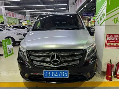 Mercedes-Benz Vito 2017, 110000 км, за 86800 CNY