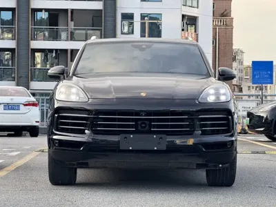 Porsche Cayenne 2018, 70000 км, за 245000 CNY