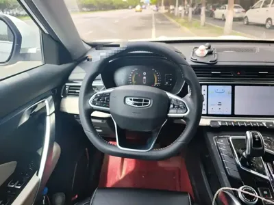 Geely Boyue 2022, 74100 км, за 53700 CNY - фото 6