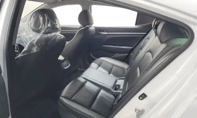 Hyundai Avante 2019, 57479 км, за 12700000 KRW - фото 17