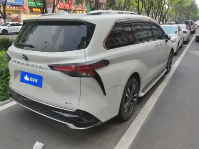 Toyota Granvia 2024, 59200 км, за 216000 CNY