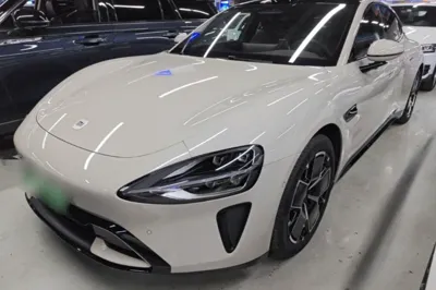 Xiaomi Auto SU7 · 2024 год