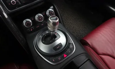 Audi R8 2010, 196782 км, за 39990000 KRW - фото 9