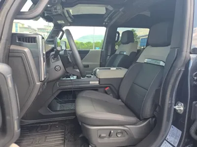 GMC Hummer EV 2026, 3000 км, за 167000000 KRW - фото 13