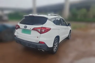 BYD Song 2016, 122100 км, за 25064.62 CNY - фото 6